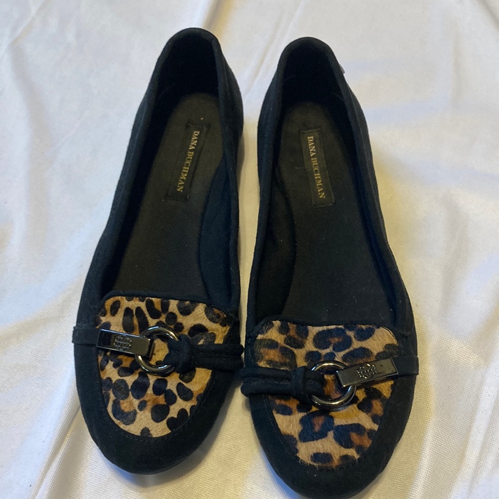 Dana Buchman Carly animal loafers size 7M